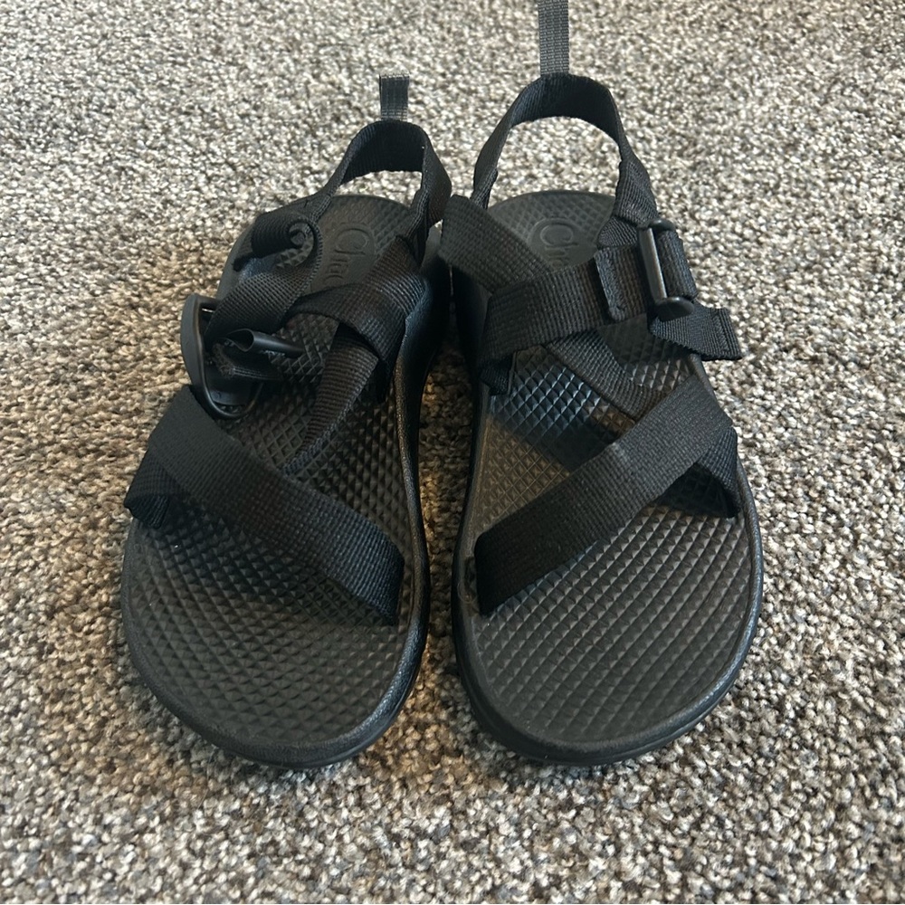 Chaco Kids Black Sandals Size 2